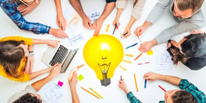happy-entrepreneurs-brainstorming-ideas-star